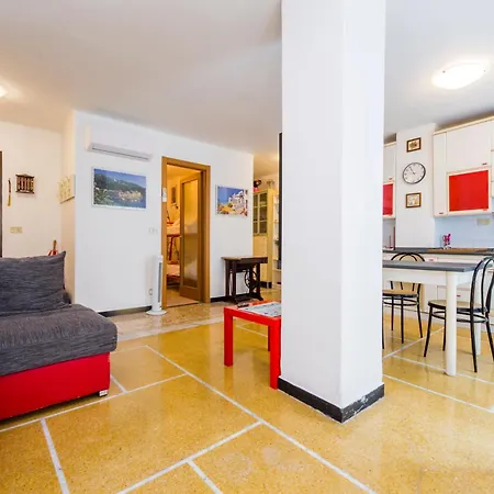 Joivy Bright 2-bedroom Flat With Terrace Near The Appartamento