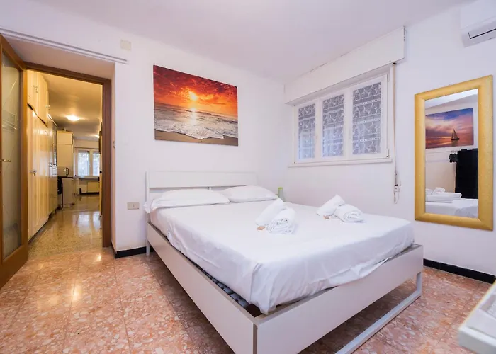 Joivy Bright 2-bedroom Flat With Terrace Near The Rapallo