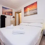 Joivy Bright 2-bedroom Flat With Terrace Near The * Rapallo