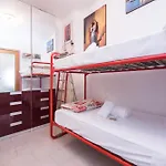 Appartement Joivy Bright 2-bedroom Flat With Terrace Near The Rapallo