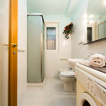公寓 Joivy Bright 2-bedroom Flat With Terrace Near The 拉帕洛