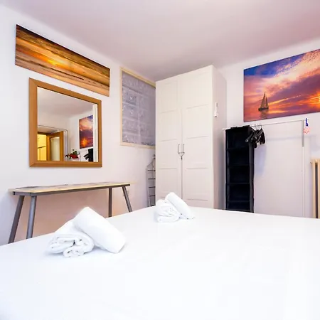 Joivy Bright 2-bedroom Flat With Terrace Near The *