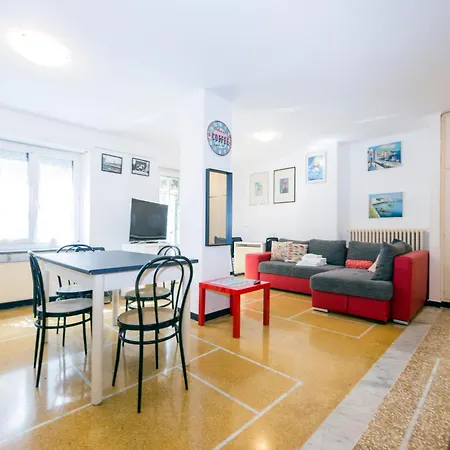 Joivy Bright 2-bedroom Flat With Terrace Near The 公寓 拉帕洛