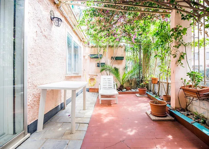 Apartment Joivy Bright 2-bedroom Flat With Terrace Near The